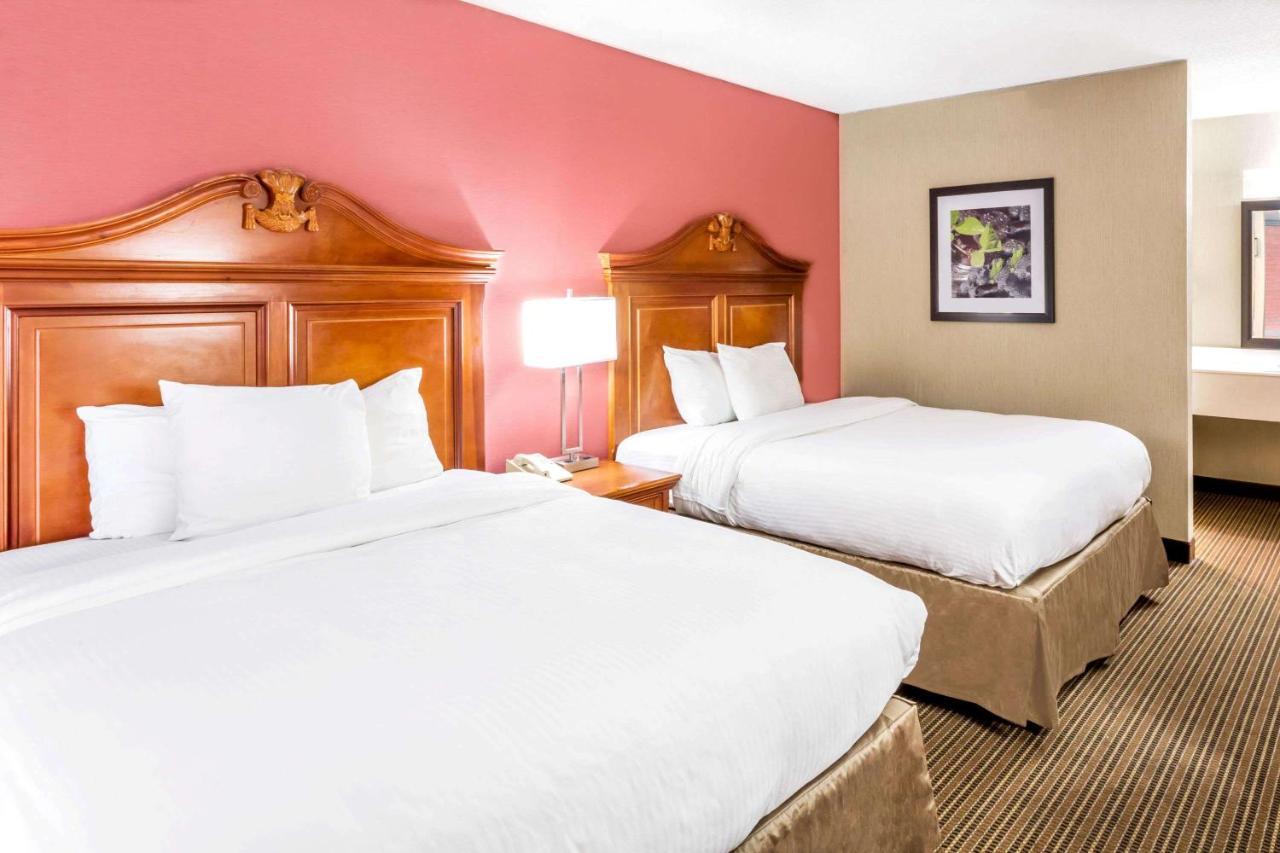 Ramada By Wyndham Salt Lake City North Temple Екстер'єр фото