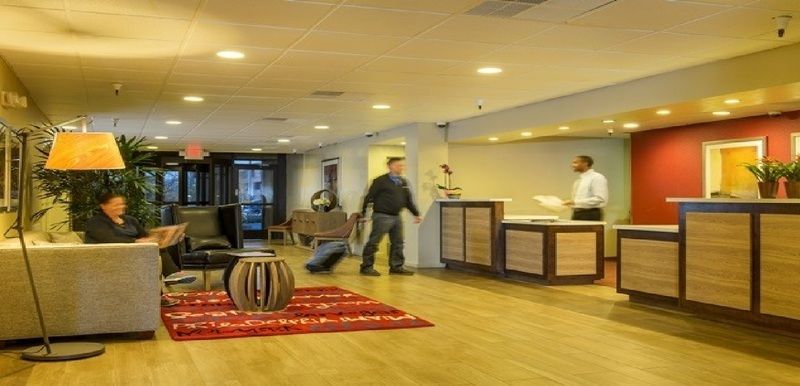 Ramada By Wyndham Salt Lake City North Temple Екстер'єр фото