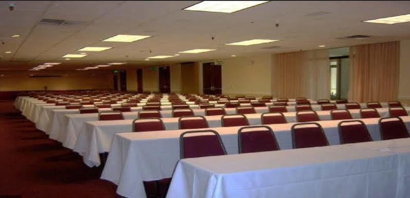 Ramada By Wyndham Salt Lake City North Temple Екстер'єр фото